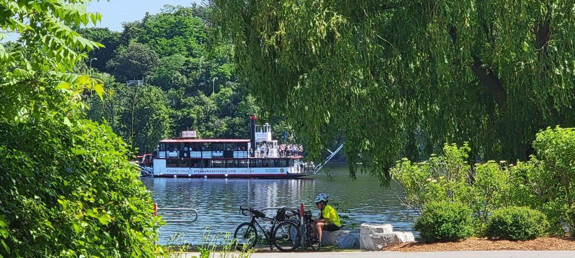 Kokomo Inn Bed And Breakfast Ottawa-Gatineau'S Only Tropical Riverfront B&B On The National Capital Cycling Pathway Route Verte #1 - For Adults Only - Chambre D'Hotes Tropical Aux Berges Des Outaouais Bnb #17542O Exteriér fotografie