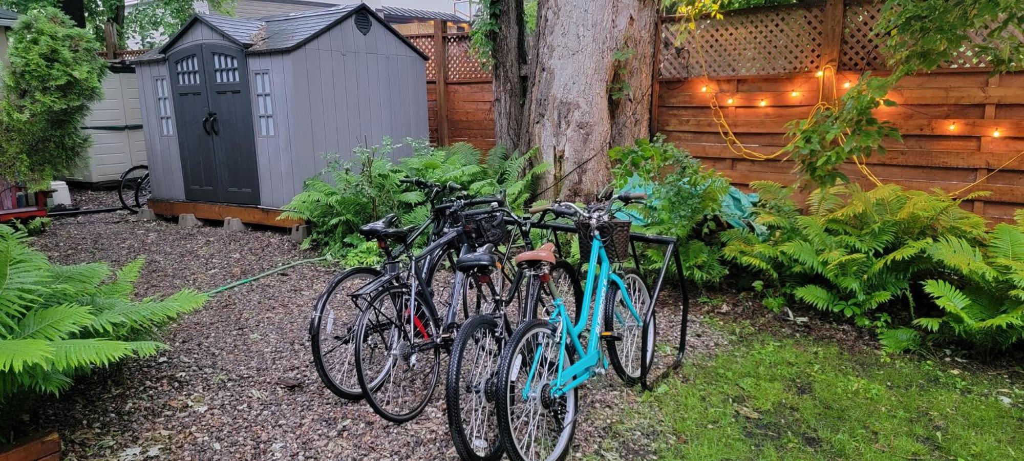 Kokomo Inn Bed And Breakfast Ottawa-Gatineau'S Only Tropical Riverfront B&B On The National Capital Cycling Pathway Route Verte #1 - For Adults Only - Chambre D'Hotes Tropical Aux Berges Des Outaouais Bnb #17542O Exteriér fotografie